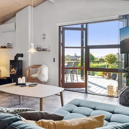 Kerstin - 400m From The Sea By Interhome * Rønde